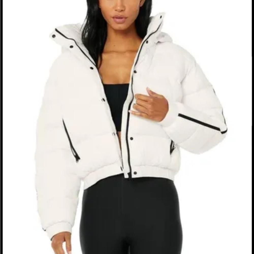 Alo Yoga Aspen Love Puffer Jacket